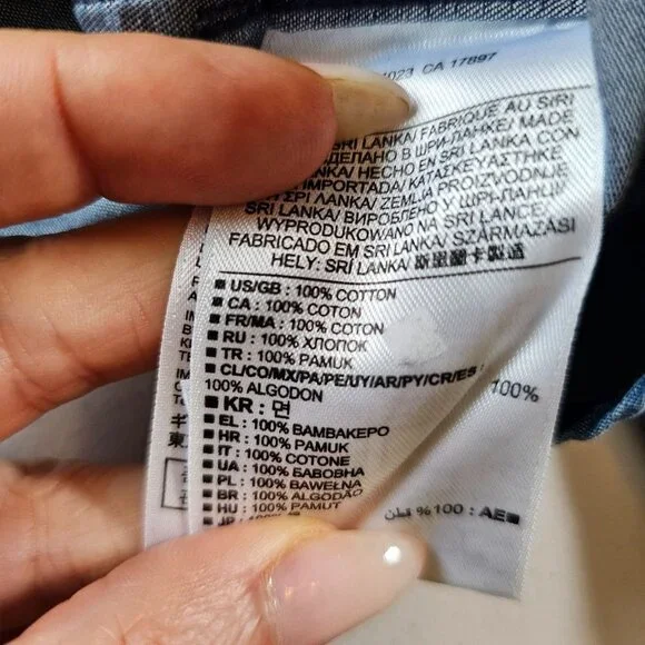 Banana Republic Women's Cotton Denim Jean Button Down Shirt Size Small - Picture 9 of 9